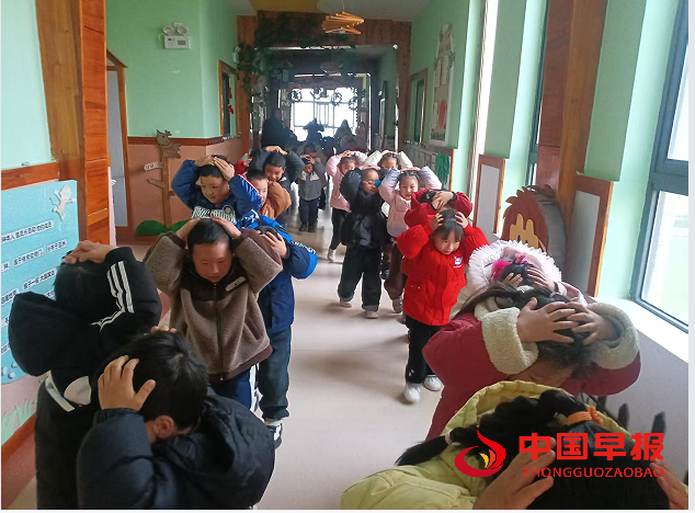 1740129032576168.png 2.png