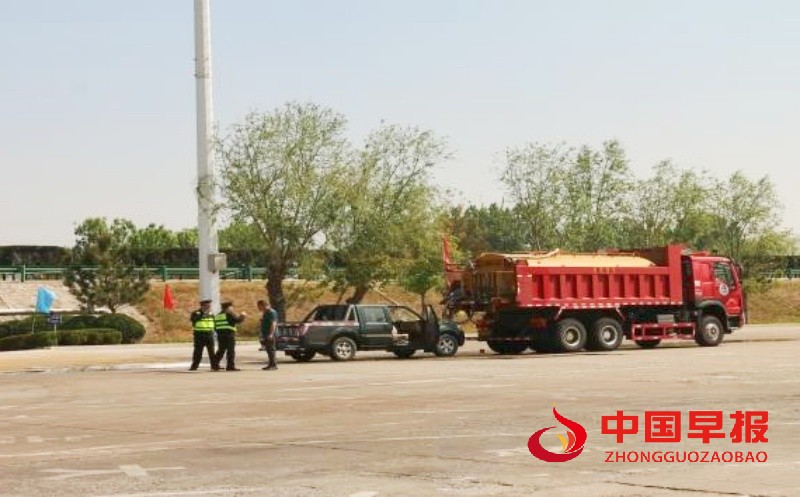 1745989485113744.jpg 3_副本.jpg