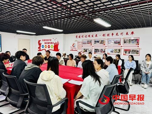 书香花溪·悦读悦行|花恋溪文化工作室:举办巴金先生小说《憩园》读书分享会(图2) 书香花溪·悦读悦行|花恋溪文化工作室:举办巴金先生小说《憩园》读书分享会(图2)