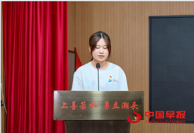 1752663716131961.png 77霍锦清.png