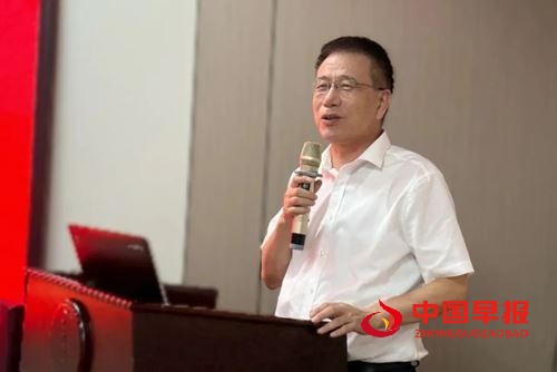 回顾工作总结经验，聚焦目标再创佳绩——苏州名仕医院召开年中工作总结会议(图4)