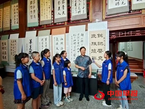 纪念抗日战争胜利80周年将军及书画名家艺术巡展启幕(图5) 纪念抗日战争胜利80周年将军及书画名家艺术巡展启幕(图5)