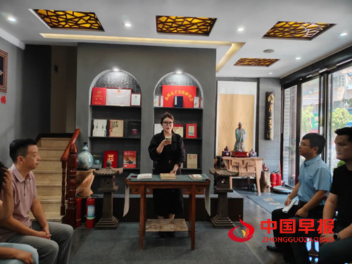 校地携手,铸就未来丨“禹州孟钧坊——北部湾大学研究生联合培养基地”揭牌仪式在禹成功举办(图6) 校地携手,铸就未来丨“禹州孟钧坊——北部湾大学研究生联合培养基地”揭牌仪式在禹成功举办(图6)