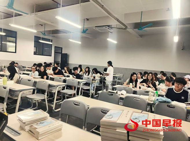 1757579261980061.png 6学生.png