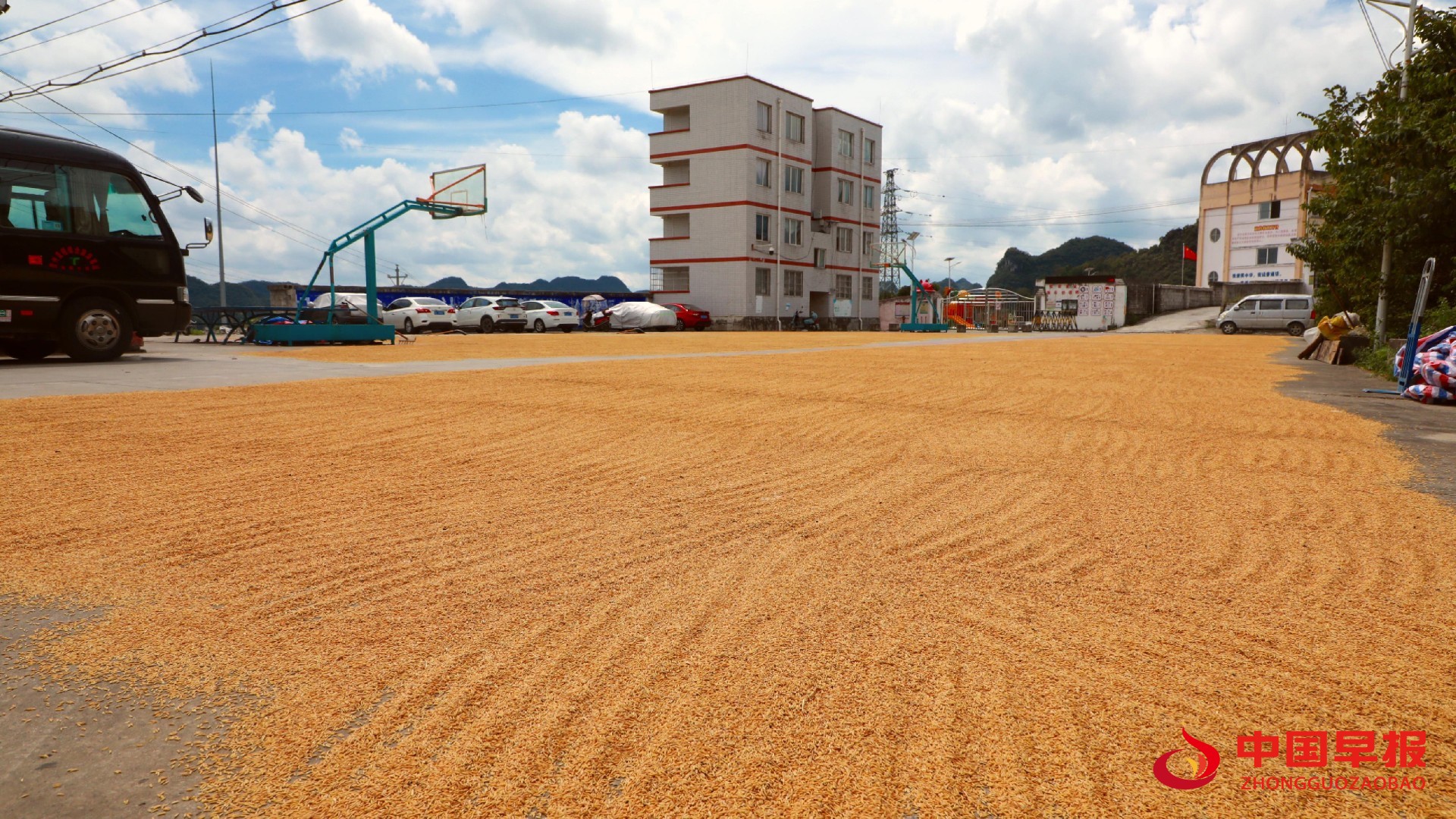 1758208581938339.jpg 1758208581938339.jpg