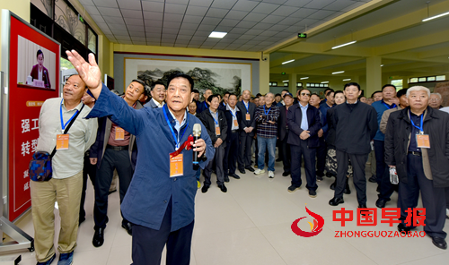 山东枣庄瑞琴艺术馆举办“纪念抗战胜利80周年庆国庆沂蒙情”书画大展(图8)