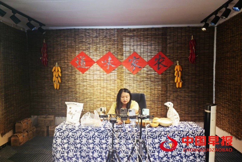 1760089827180894.jpg 4_副本.jpg