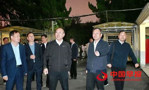 安徽省政协副主席张祥安回母校阜师大调研指导高水平大学建设(图1)