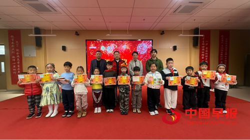 旗帜少年阅读名家进校园公益大讲堂在雄安长丰小学举办(图4)